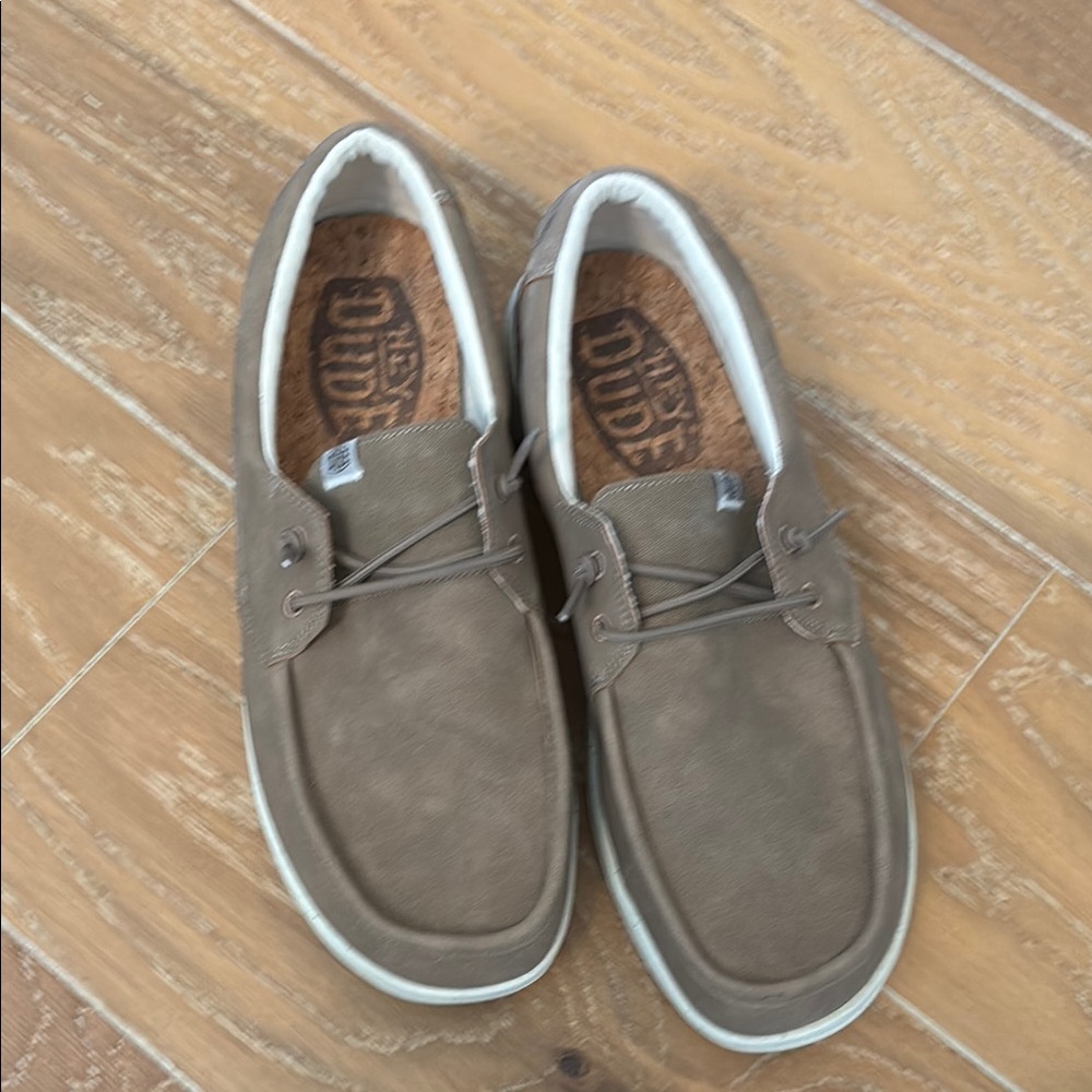 Hey Dude Brown tan Loafers Slip-Ons boat shoes slip on